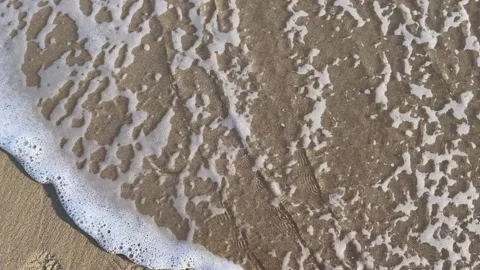 Year 2024 Written on Beach Sand with Wave Approaching Vídeos de archivo 302086838