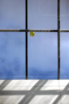 Yellow balloon Foto stock