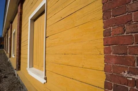 Yellow barracks Foto stock