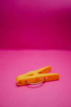 A yellow clothes peg Foto stock
