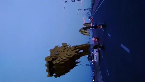 Yellow Dragon Bridge at sunset in Da Nang city, Central Vietnam 스톡 동영상 248430903