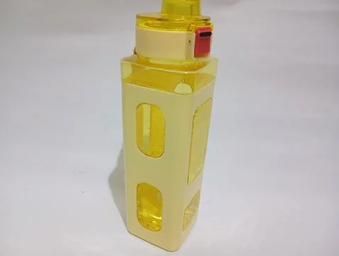 Yellow drinking bottle 库存照片