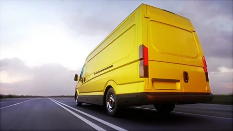 Yellow generic delivery van on highway. Very fast driving. Vídeo Stock 245353206