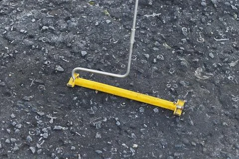 Yellow Horizontal Probe on Long Handle Combustible Gas Leak Detector Photos
