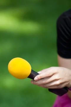 Yellow microphone Foto stock