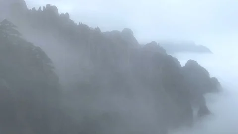 Yellow Mountains 動画素材 122238674