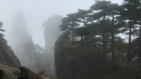 Yellow Mountains Vídeo Stock 122945024