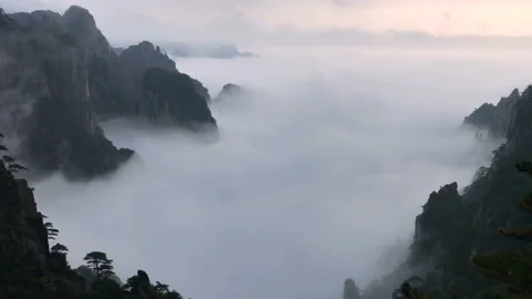 Yellow Mountains Видео 122945971