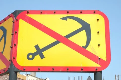 Yellow No Anchor sign Stock-Fotos