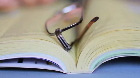 Yellow pages Video stock 60399976