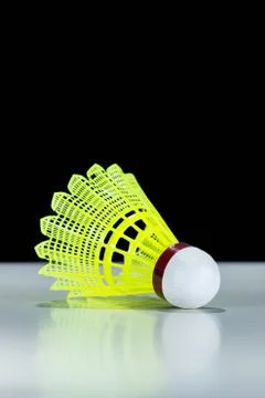 Yellow shuttlecock Foto stock