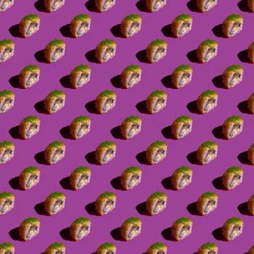 Yellow sushi seamless pattern. Made in a flat style Foto stock