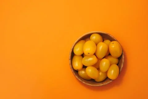 Yellow tomatoes Stock-Fotos