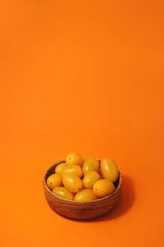Yellow tomatoes Stock-Fotos