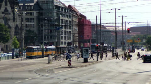 Yellow tram on tram stop in Leipzig, Germany 스톡 동영상 153861041