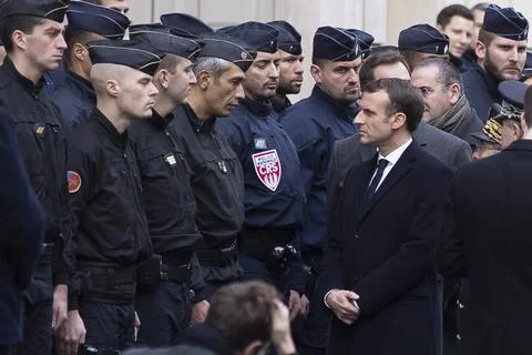 Yellow vests protest aftermath, Paris, France - 02 Dec 2018 Foto stock