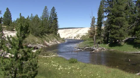 Yellowstone river Video stock 27800067