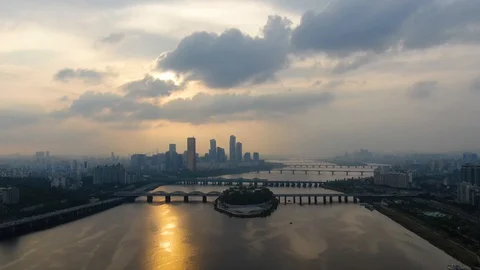 Yeouido Building, Nodeul Island, Han River, Seoul, Korea 17 Vídeo Stock 130037779