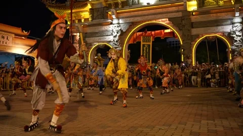 The Yingge Dance features performers in vibrant costumes and painted faces Stock-Footage 318092157