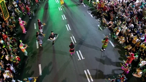 Yingge performers create mesmerizing shapes Видео 318262772