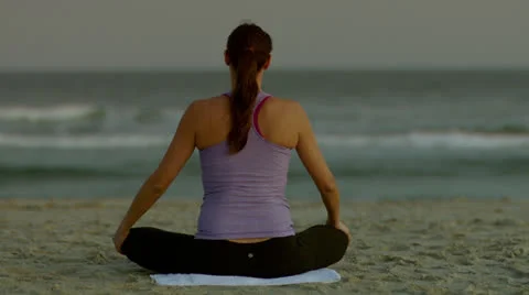 Yoga 3 Video stock 26591835