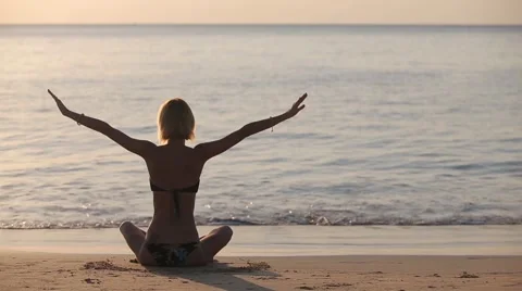 Yoga on the Beach Video stock 57700834