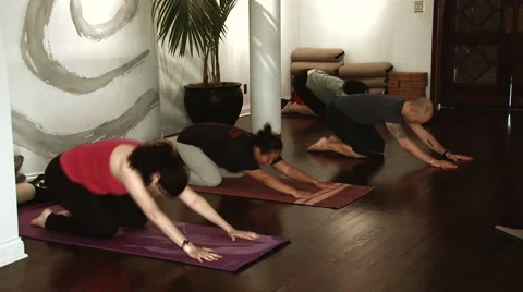 Yoga Class 库存影片 1105628