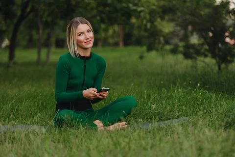 Yoga on the grass. Foto stock