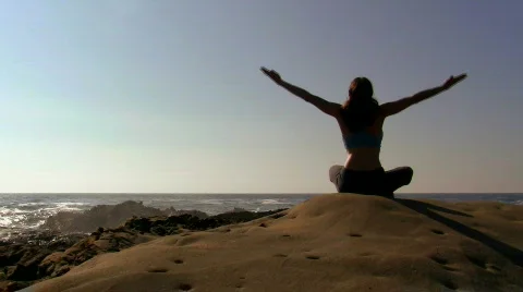 Yoga by the ocean V8 - HD Stock-Footage 778445