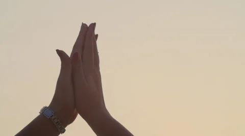 Yoga practice in sunset beach Video stock 66371950