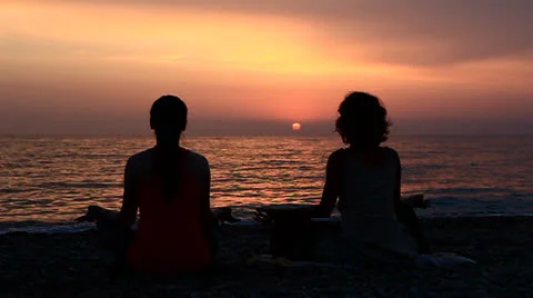 Yoga at sunset Stock-Footage 22438844