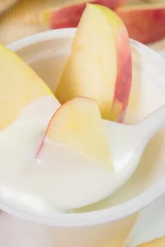 Yogurt with apples Foto stock
