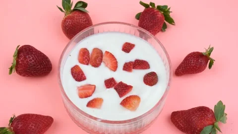 Yogurt strawberry close up Stock-Footage 236192375