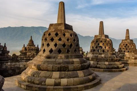 Yogyakarta, Java, Indonesia : 15 Nov 2017 :  Borobudur  Tdurante el da, Yogya Stock Photos