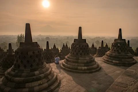 Yogyakarta, Java, Indonesia : 15 Nov 2017 :  Borobudur  Tdurante el da, Yogya Foto stock