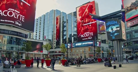 Yonge-Dundas Square in Toronto. Stock Footage 278182014