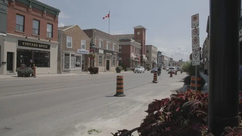 Yonge Street North of Toronto 스톡 동영상 99375409