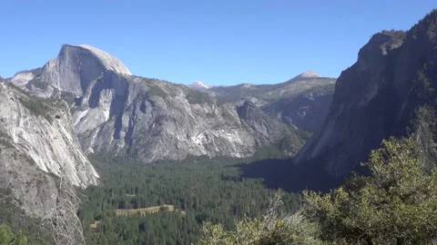 Yosemite Half Dome Vídeos de archivo 130541092