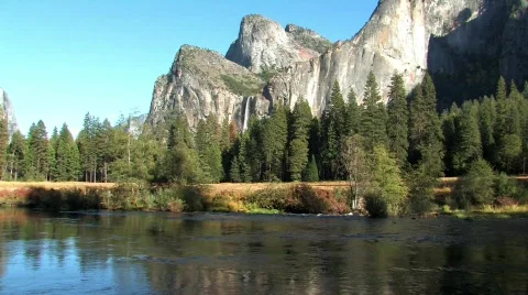 Yosemite Lower Falls Vídeos de archivo 549394