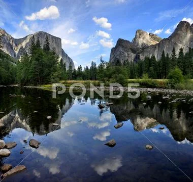 Yosemite National Park Valley View reflections on Merced river Stock Photos