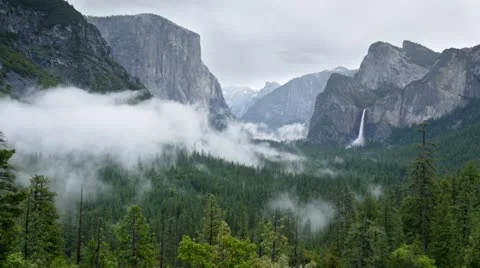 Yosemite Valley mist Stock Footage 10922437