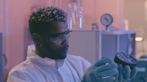 Young Afro-American Scientist doing Research in Industrial Laboratory. 스톡 동영상 124068688