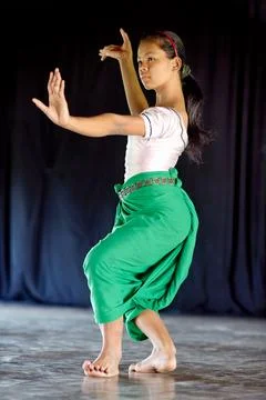 Young Apsara dancer in a dancing school of Phnom Penh Cambodia Stock Photos