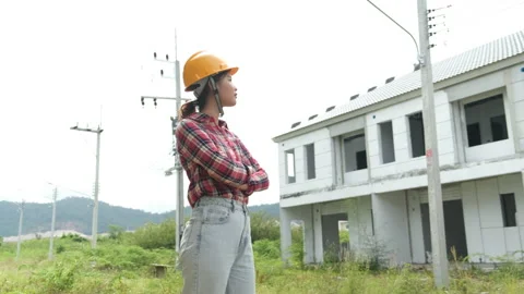 Young asian with foreman engineering Stock-Footage 140835422