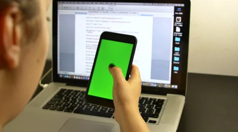 Young Assistant Surfing The Internet On Her Smart Phone, Taking A Break Video stock 65150382