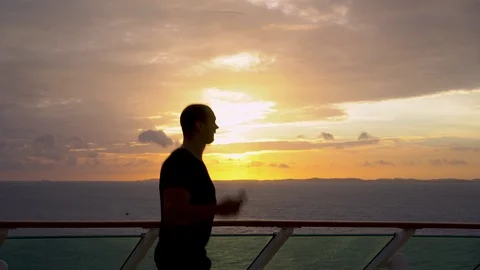 Young athletic guy jumps on a jumping rope during dawn Stock-Footage 109048189