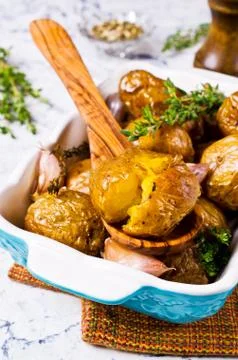 Young baked potatoes Stock Photos