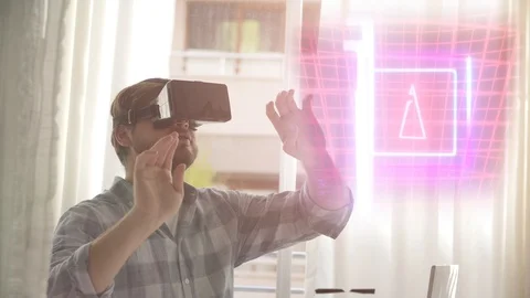 Young bearded man wearing virtual reality glasses Video stock 120822611