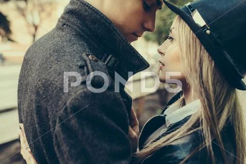 Young beautiful couple Stock Photos
