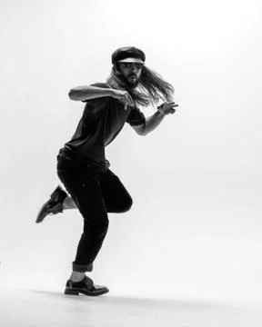 Young beautiful dancer posing in the studio Foto stock